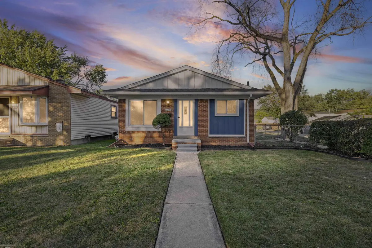 23339 Allor ST, St Clair Shores, MI 48082