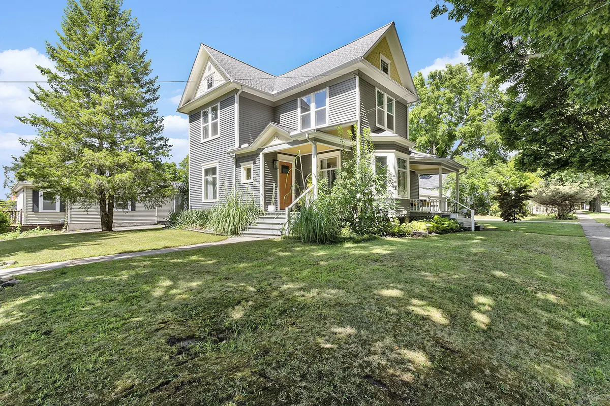 619 E Michigan AVE, Marshall City, MI 49068