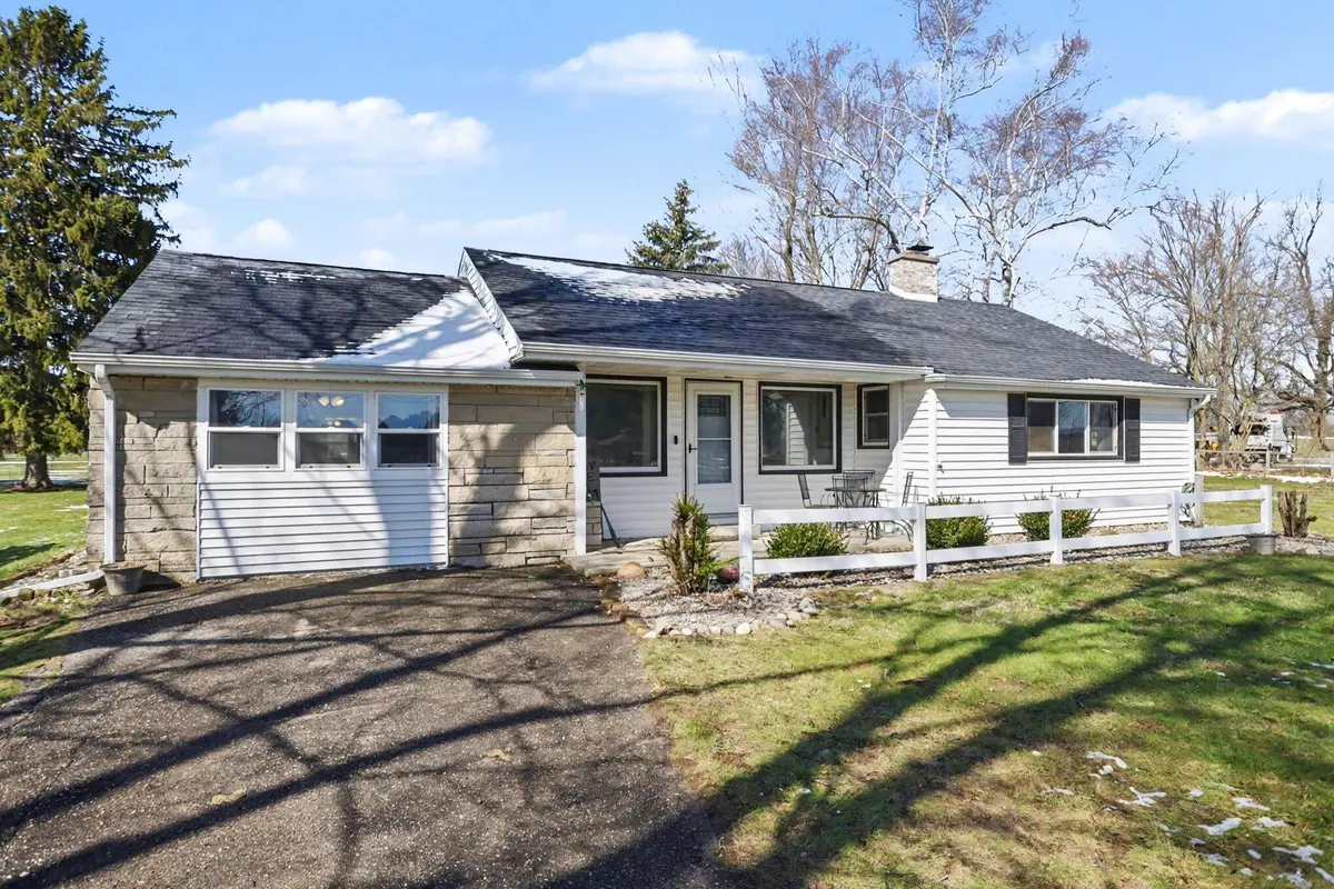 1920 S Red Bud TRL, Bertrand Twp, MI 49120