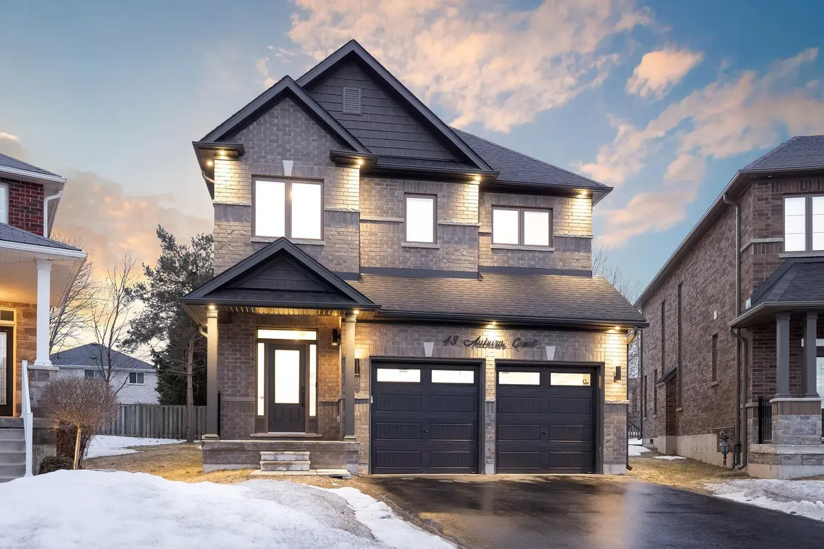 43 Auburn CT, Barrie, ON L4N 0A5