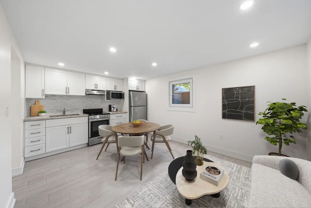 50 Arcadian CIR #3, Toronto W06, ON M8W 2Y9