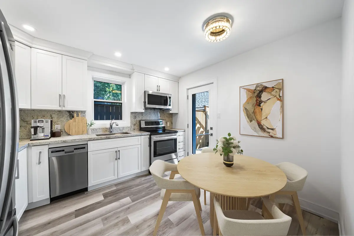 50 Arcadian CIR #2, Toronto W06, ON M8W 2Y9