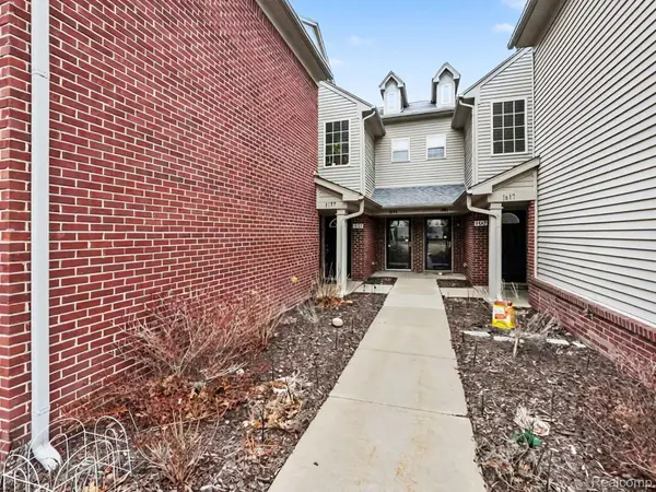 1577 Addington LN, Pittsfield Charter Township, MI 48108