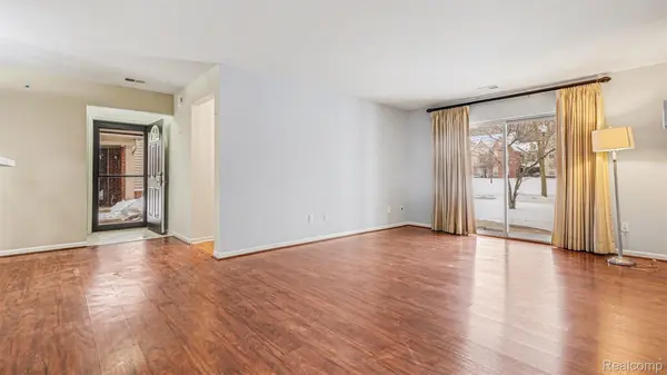 1577 Addington LN, Pittsfield Charter Township, MI 48108