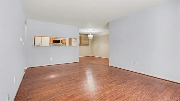 1577 Addington LN, Pittsfield Charter Township, MI 48108