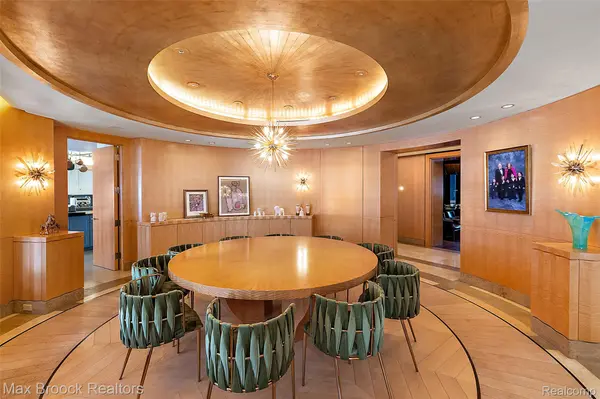 4740 Dow Ridge RD, Orchard Lake Village, MI 48324