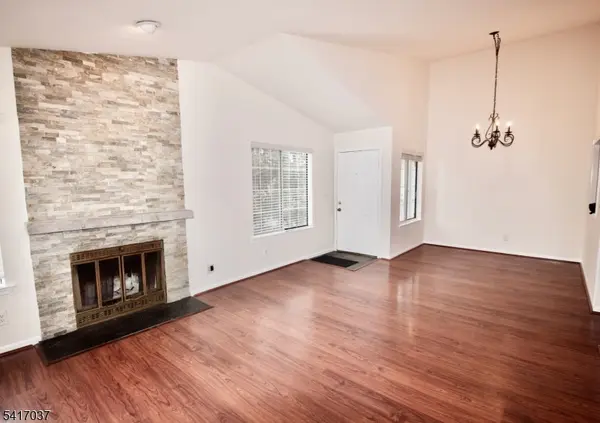 32 Spruce Court, Bedminster Twp., NJ 07921