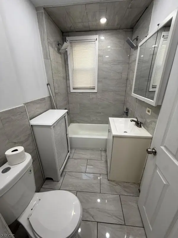 85 Sunnyside Ter #1, East Orange City, NJ 07018