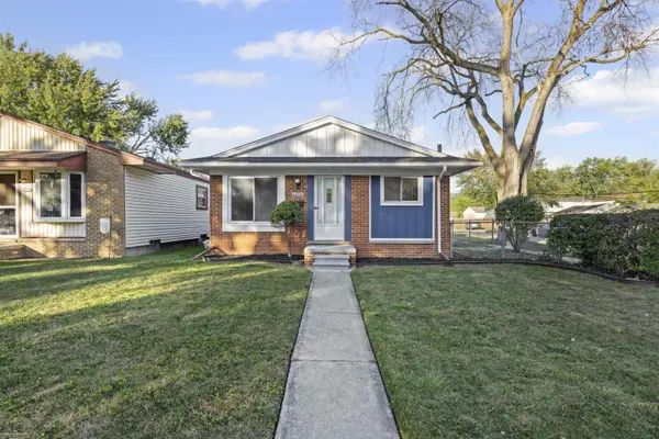 23339 Allor ST, St Clair Shores, MI 48082