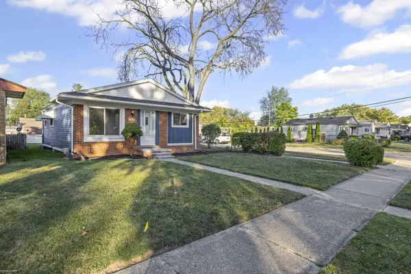 23339 Allor ST, St Clair Shores, MI 48082