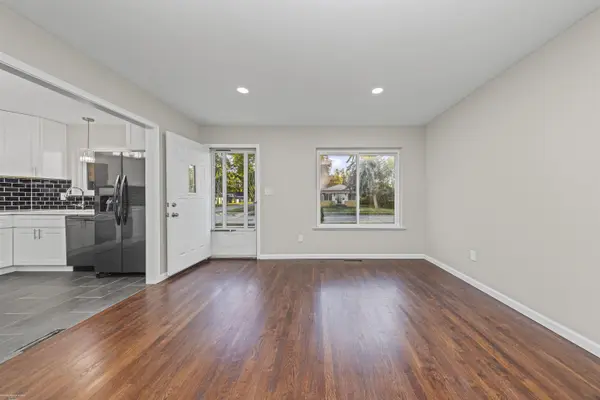 23339 Allor ST, St Clair Shores, MI 48082