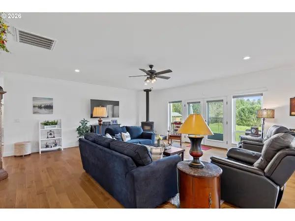 29315 NE PUTNAM RD, Newberg, OR 97132