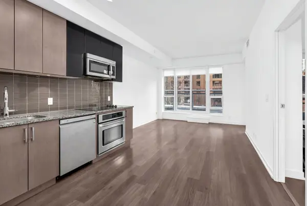 98 Lillian ST #208, Toronto C10, ON M4S 0A5