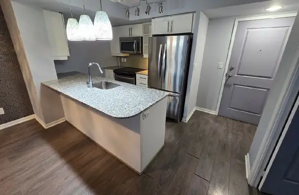 35 Bastion ST #706, Toronto C01, ON M5V 0C2