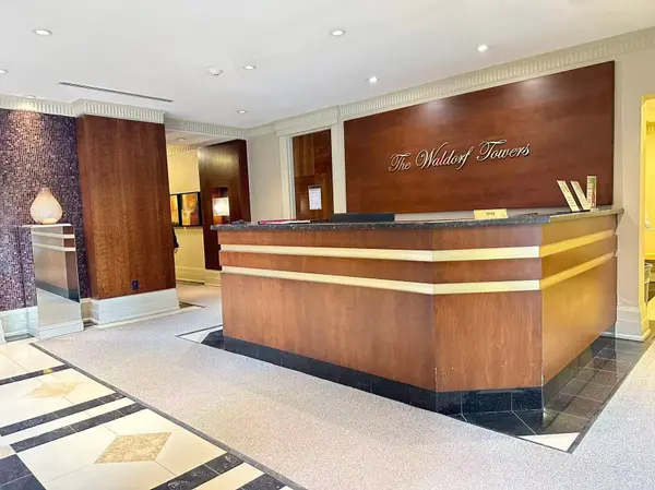 2 Rean DR #1309, Toronto C15, ON M2K 3B8