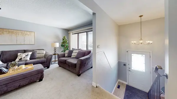 1265 Sunnybrae CRES, Oshawa, ON L1H 8E2