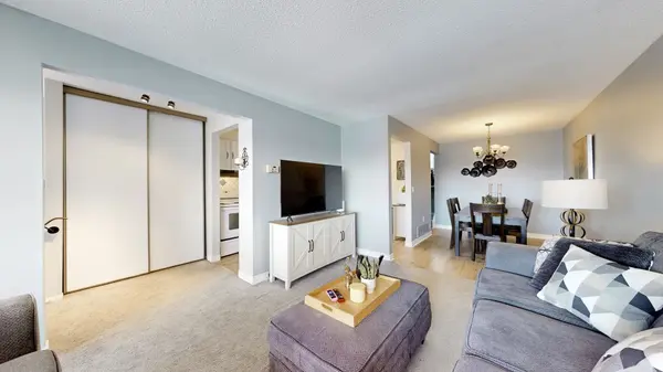 1265 Sunnybrae CRES, Oshawa, ON L1H 8E2