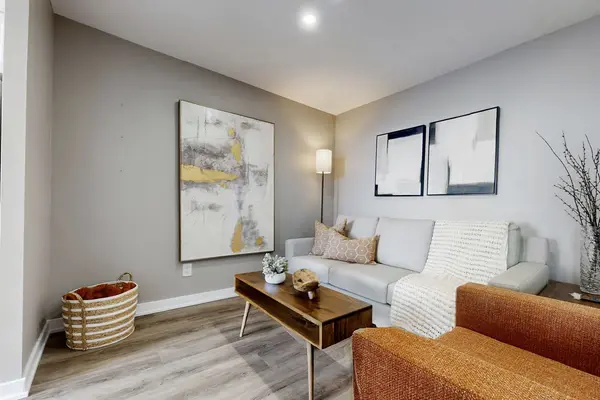 1880 VALLEY FARM RD #924, Pickering, ON L1V 6B3