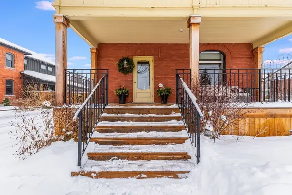 12 Elizabeth ST W, Clearview, ON L0M 1G0