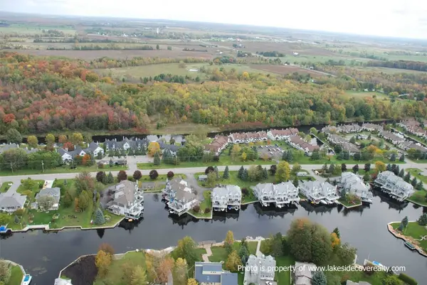 71 Laguna Pkwy #15, Ramara, ON L0K 1B0