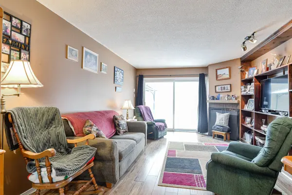 71 Laguna Pkwy #15, Ramara, ON L0K 1B0