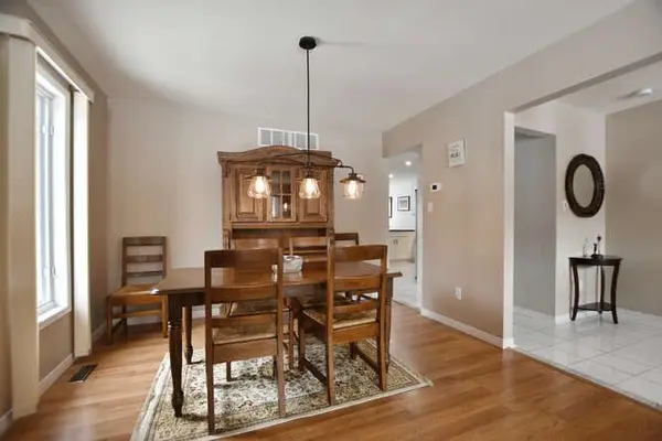 1 Downer CRES, Wasaga Beach, ON L9Z 1B9