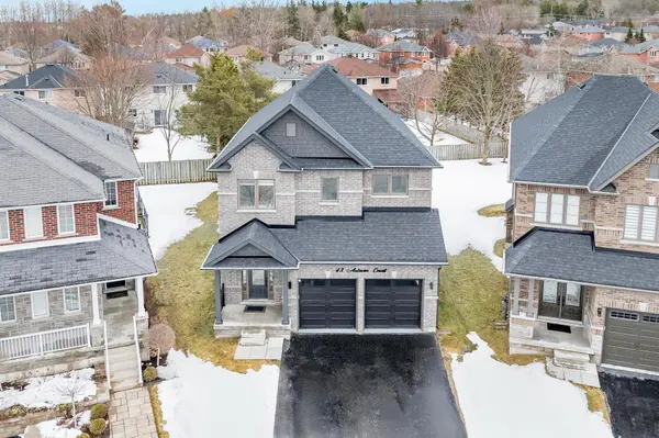 43 Auburn CT, Barrie, ON L4N 0A5