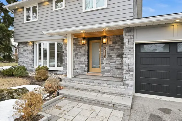 383 Cosburn CRES, Burlington, ON L7L 2W5