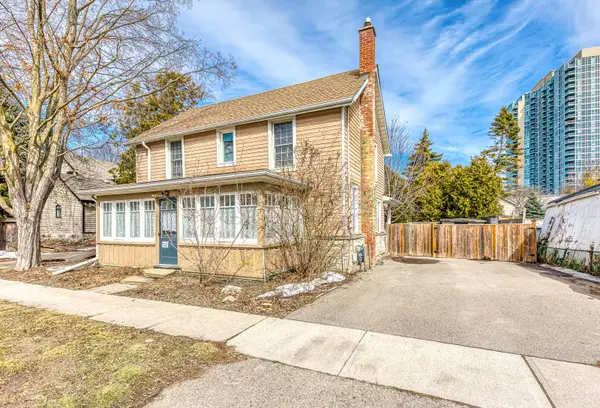 24 Mill ST N, Brampton, ON L6X 1S6