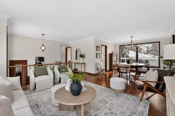 1269 Royal York RD, Toronto W08, ON M9A 4C4