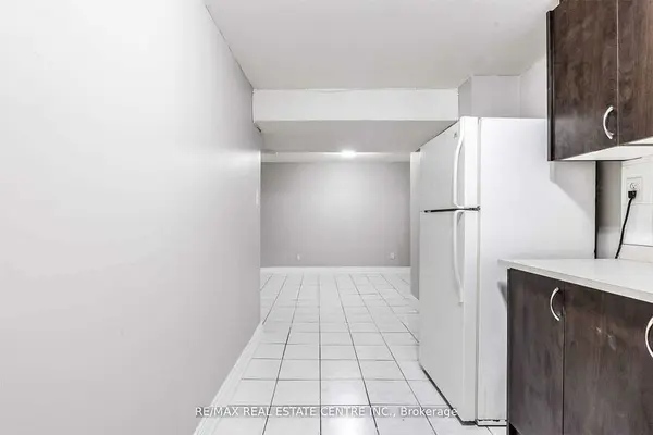 83 Autumn BLVD #Lower, Brampton, ON L6T 2W1