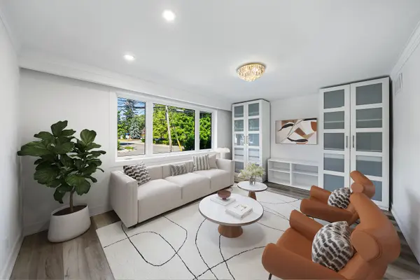 50 Arcadian CIR #2, Toronto W06, ON M8W 2Y9