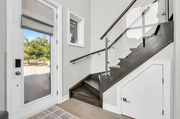 44 Carrick TRL, Gravenhurst, ON P1P 0A6