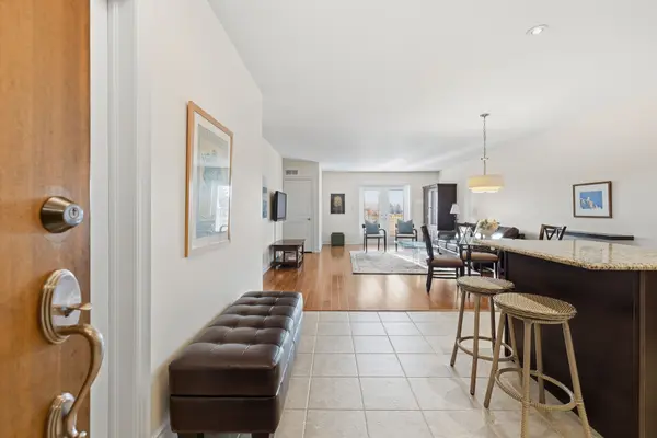 27 Beaver ST #207, Blue Mountains, ON N0H 2P0