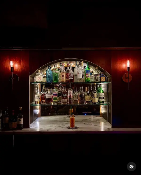 33 Queen ST S #1B, Kitchener, ON N2G 1V8