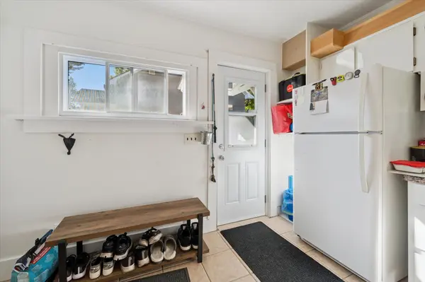 31 Brunel RD, Huntsville, ON P1H 1P4