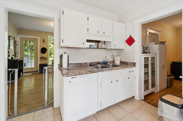 31 Brunel RD, Huntsville, ON P1H 1P4