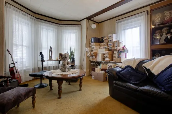 242 Wonham ST S, Ingersoll, ON N5C 2Z6