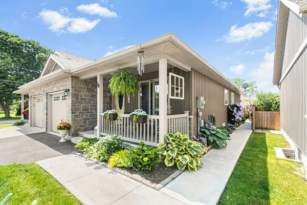 70 Postma DR, Haldimand, ON N1A 0B2