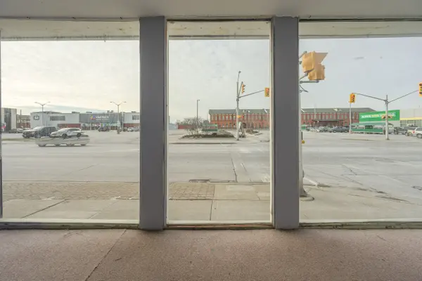 801-807 Talbot ST, St. Thomas, ON N5P 1E4