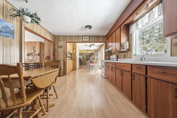 33416 Hwy 17 HWY W, Deep River, ON K0J 1P0