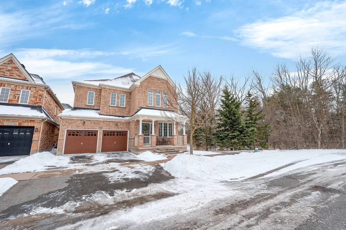 33 Wilsongary CIR, Ajax, ON L1T 0G6