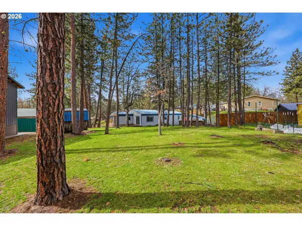 159 N IRLENA RD, Tygh Valley, OR 97063