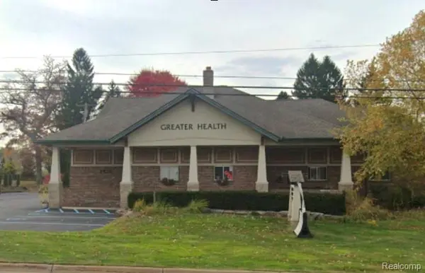 2400 Union Lake RD, Commerce Charter Township, MI 48382