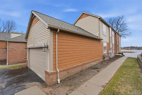 3106 Bay Front CT, Waterford Charter Township, MI 48328