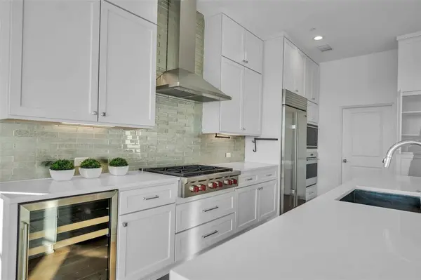 5270 Town And Country Boulevard #302, Frisco, TX 75034