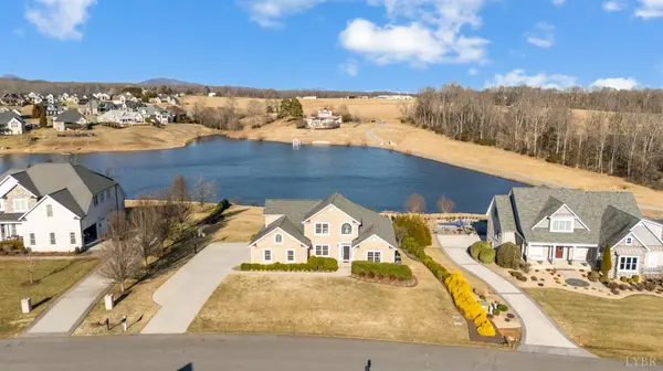 1136 West Crossing DR, Forest, VA 24551