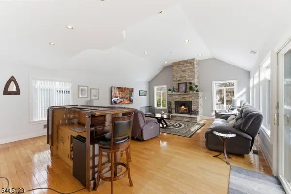 60 Belleview Ave, Butler Boro, NJ 07405