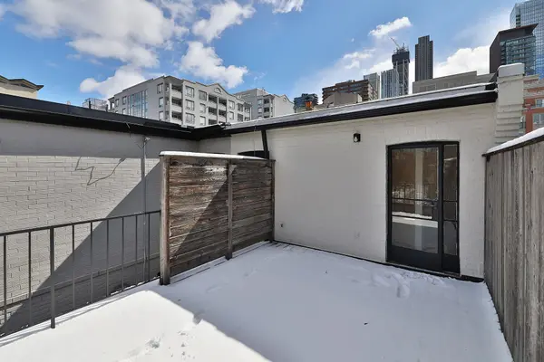 26 Belmont ST, Toronto C02, ON M5R 1P8