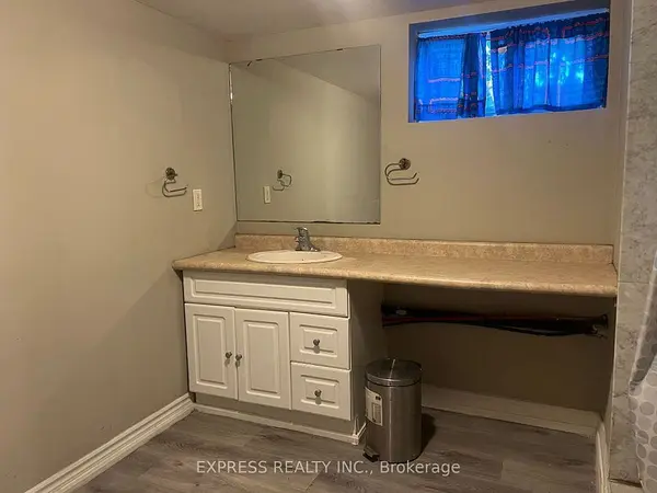 80 Taunton RD #Basement, Oshawa, ON L1G 3T2